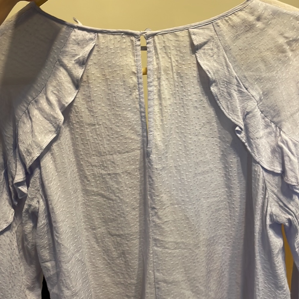 Light blue blouse. - Picture 4 of 5